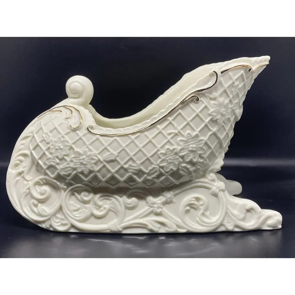 Palm Tree Company Sleigh: Christmas Holiday Décor‎ Ivory White Gold Leaf Trim